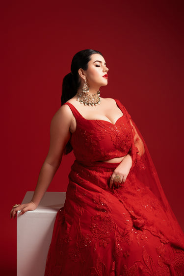 Kainat - Gold and Green Moissanite Polki Choker Necklace Set