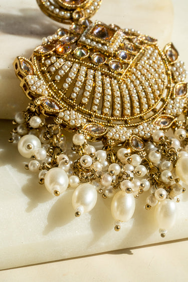 Rehnuma – Mehendi Gold Chandbali Earrings & Tikka Set