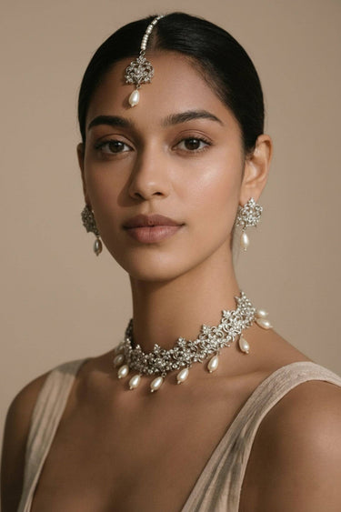 Rubina Filigree Choker Necklace Set with Maang Tikka worn by model