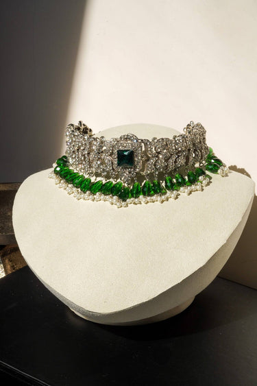 Embellished Choker Necklace Set with Maang Tikka – Sana