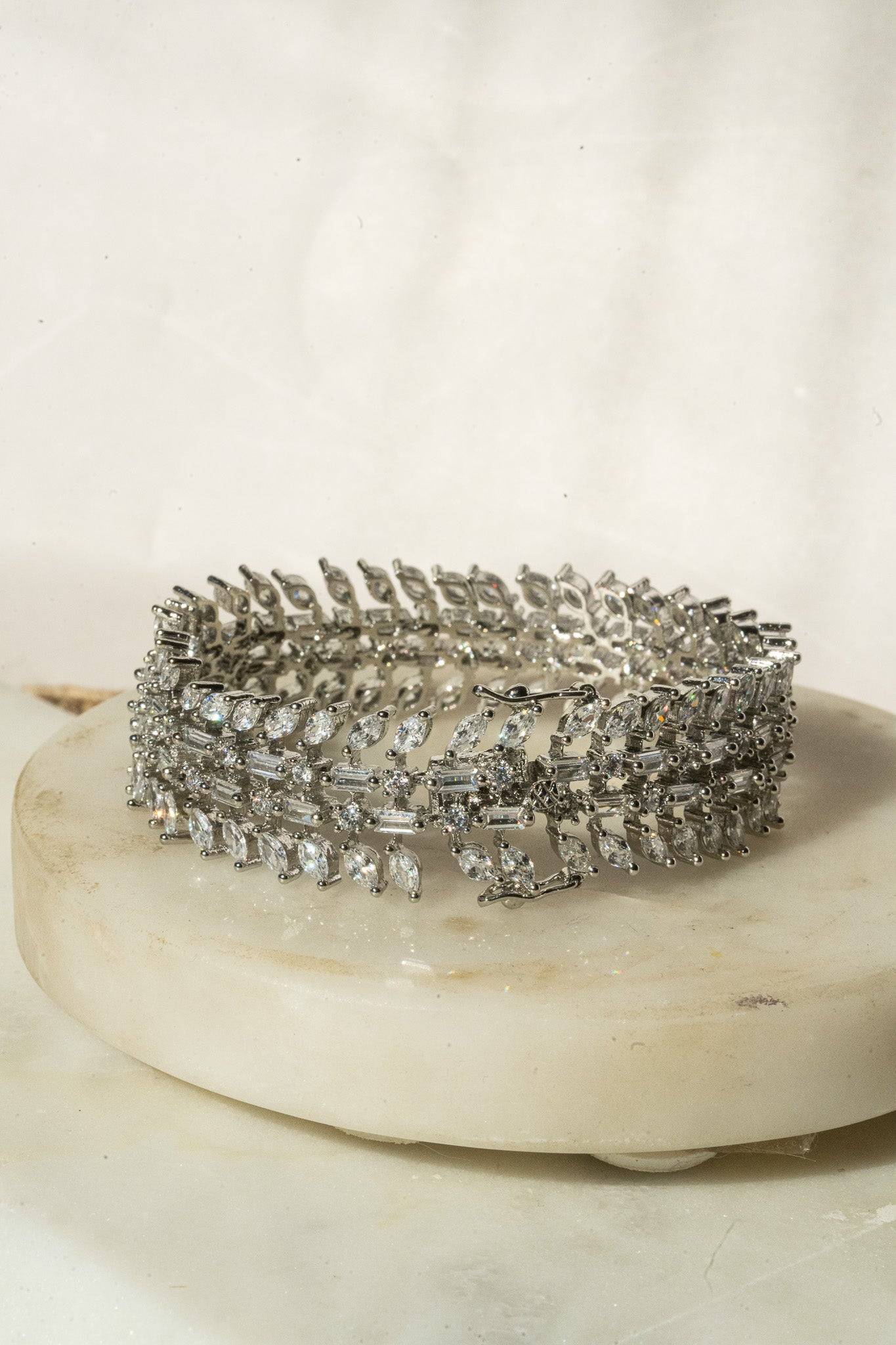 Ariana – Diamante AD Stone Bangle Bracelet
