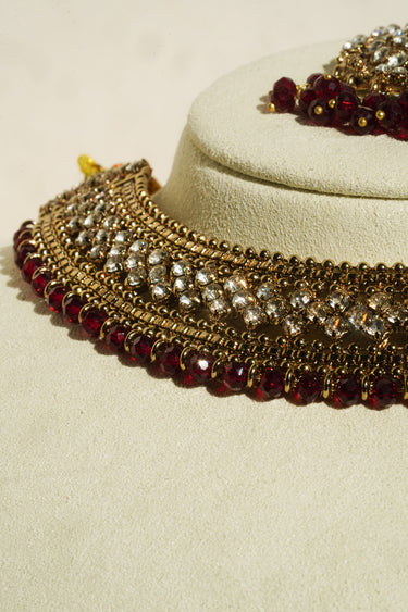 Urooj - Handcrafted Necklace Set with Jhumka Earrings & Maang Tikka