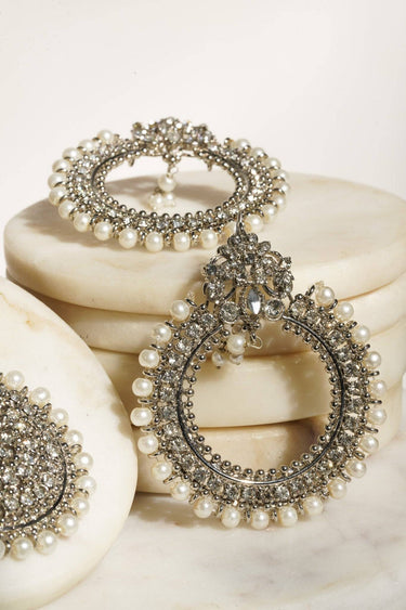 Emma Round Chandbali Earrings and Maang Tikka Set - Pakistani Jewelry