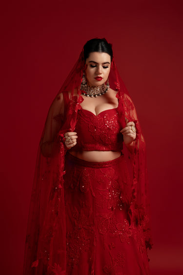 Kainat - Gold and Green Moissanite Polki Choker Necklace Set