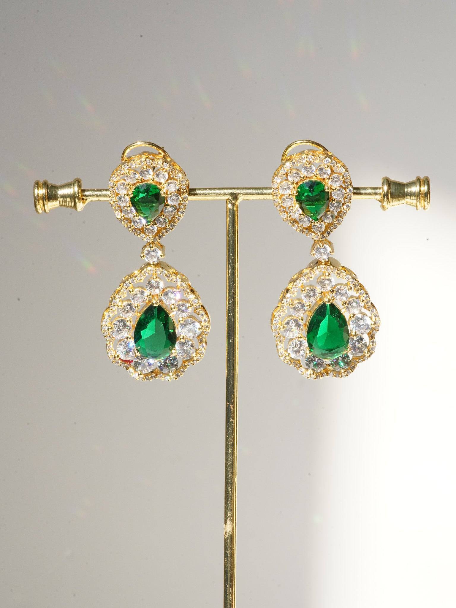 Purvi - Diamante Accent Necklace Set with Dangler Earrings & Matching Maang Tikka