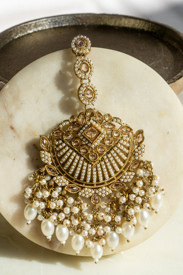 Rehnuma – Mehendi Gold Chandbali Earrings & Tikka Set