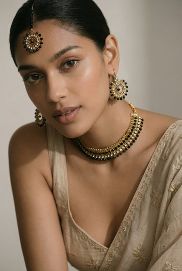 Close-up of Roza Zircon Choker Set with Maang Tikka on model