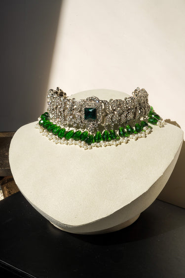 Sana – Embellished Choker Necklace Set with Maang Tikka