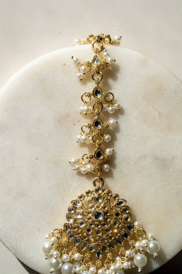 Nura Maang Tikka set with kundan stones