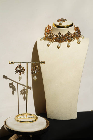 Rubina Filigree Choker Necklace Set displayed with earrings