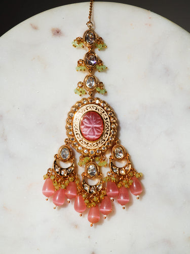 Shompa Pastel Multi-Color Kundan Choker Set – Hand-Carved Stones with Maang Tikka