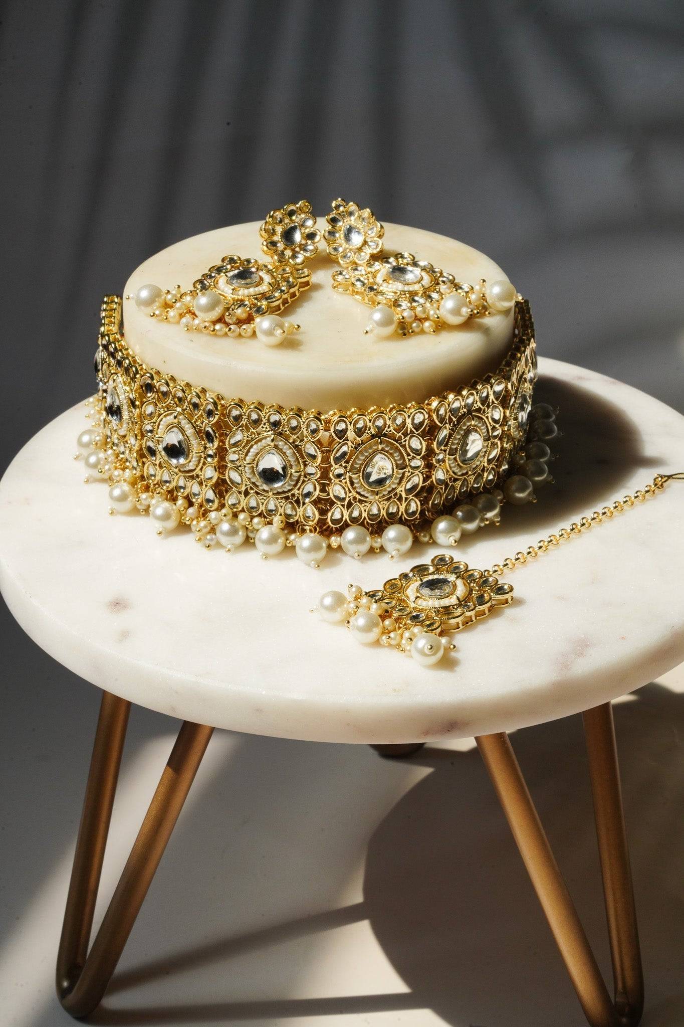 Alisha - Kundan Choker Necklace Set With Matching Tikka and Earrings Choker Necklace Set from Inaury