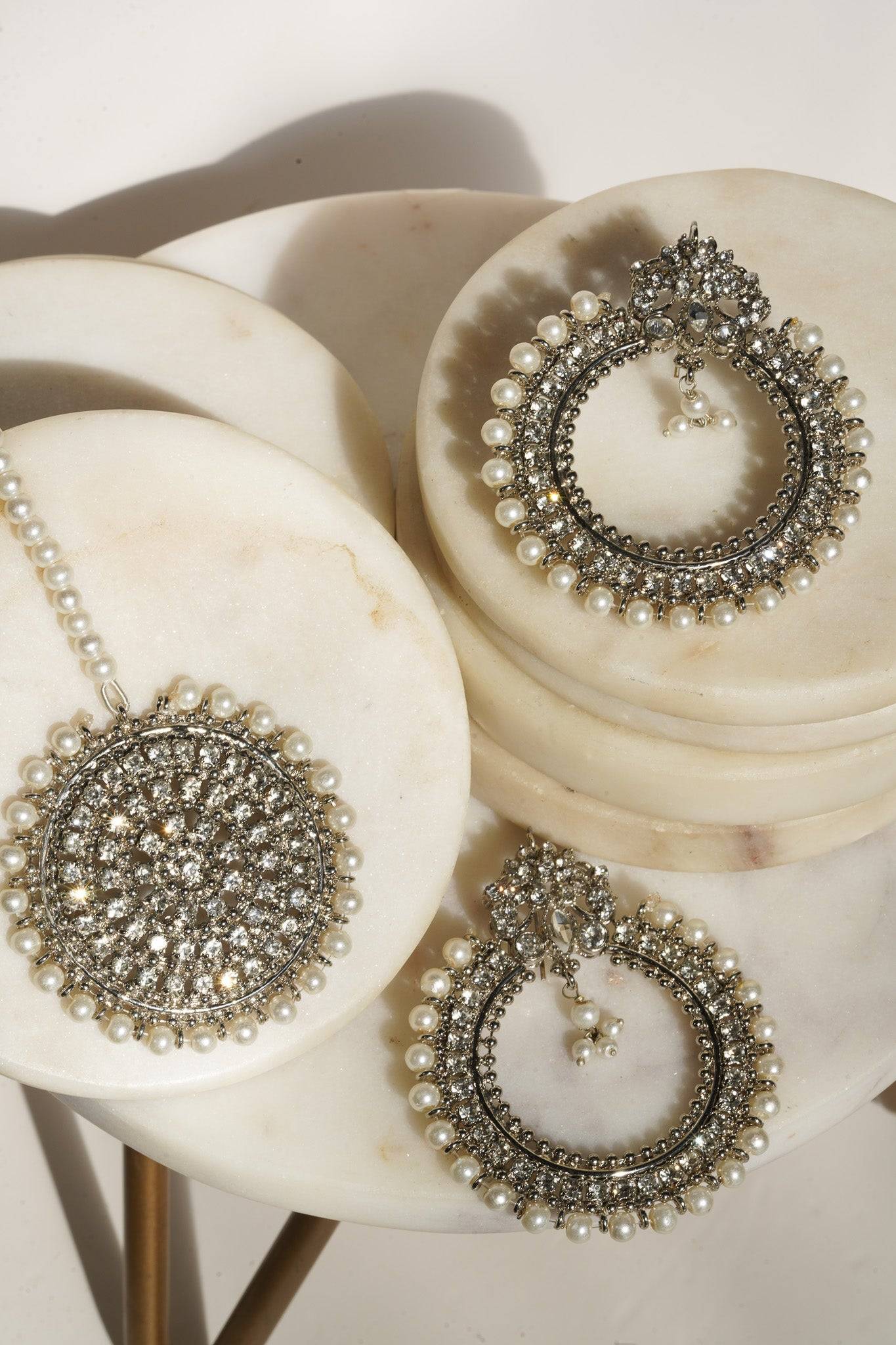 Emma Round Chandbali Earrings and Maang Tikka Set - Pakistani Jewelry