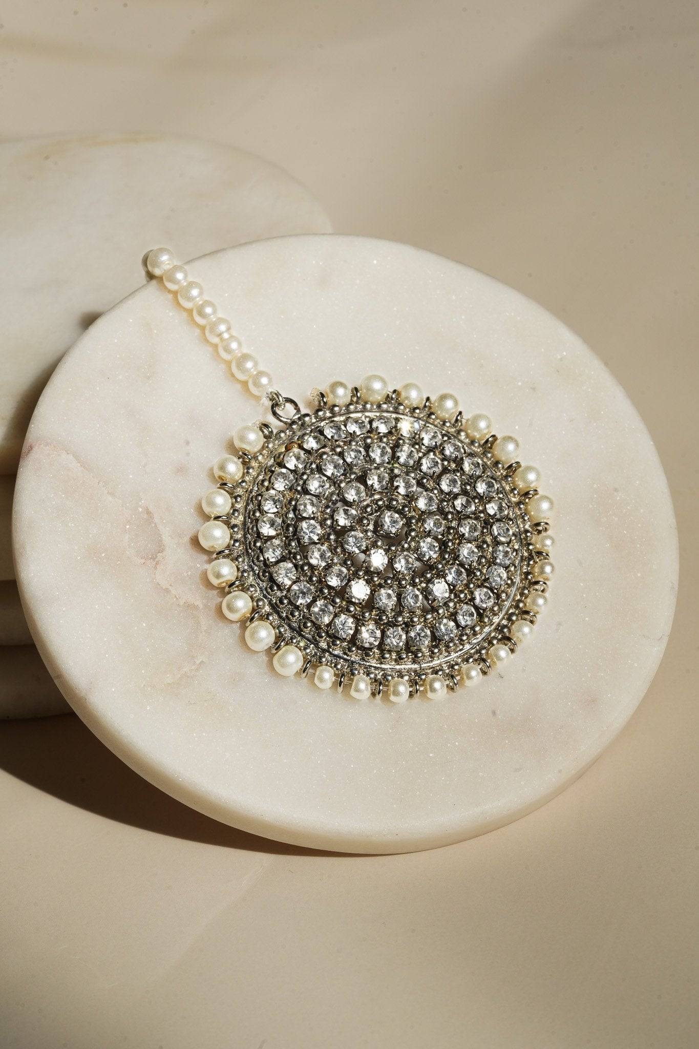 Emma Round Chandbali Earrings and Maang Tikka Set - Pakistani Jewelry