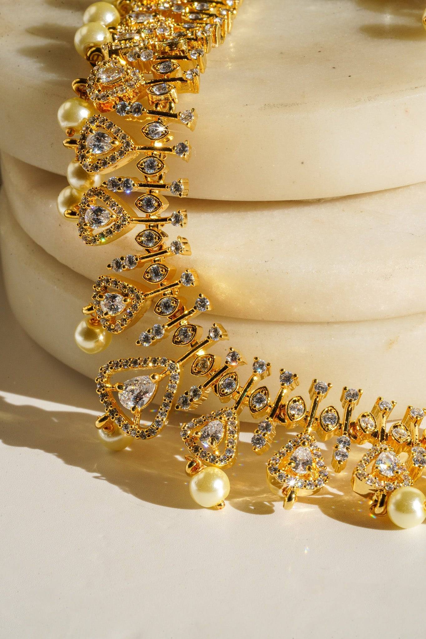 Oishi - Classic Necklace Set With Top Earrings Classic Necklace Set from Inaury