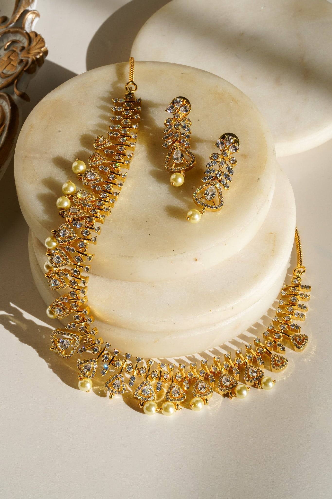 Oishi - Classic Necklace Set With Top Earrings Classic Necklace Set from Inaury