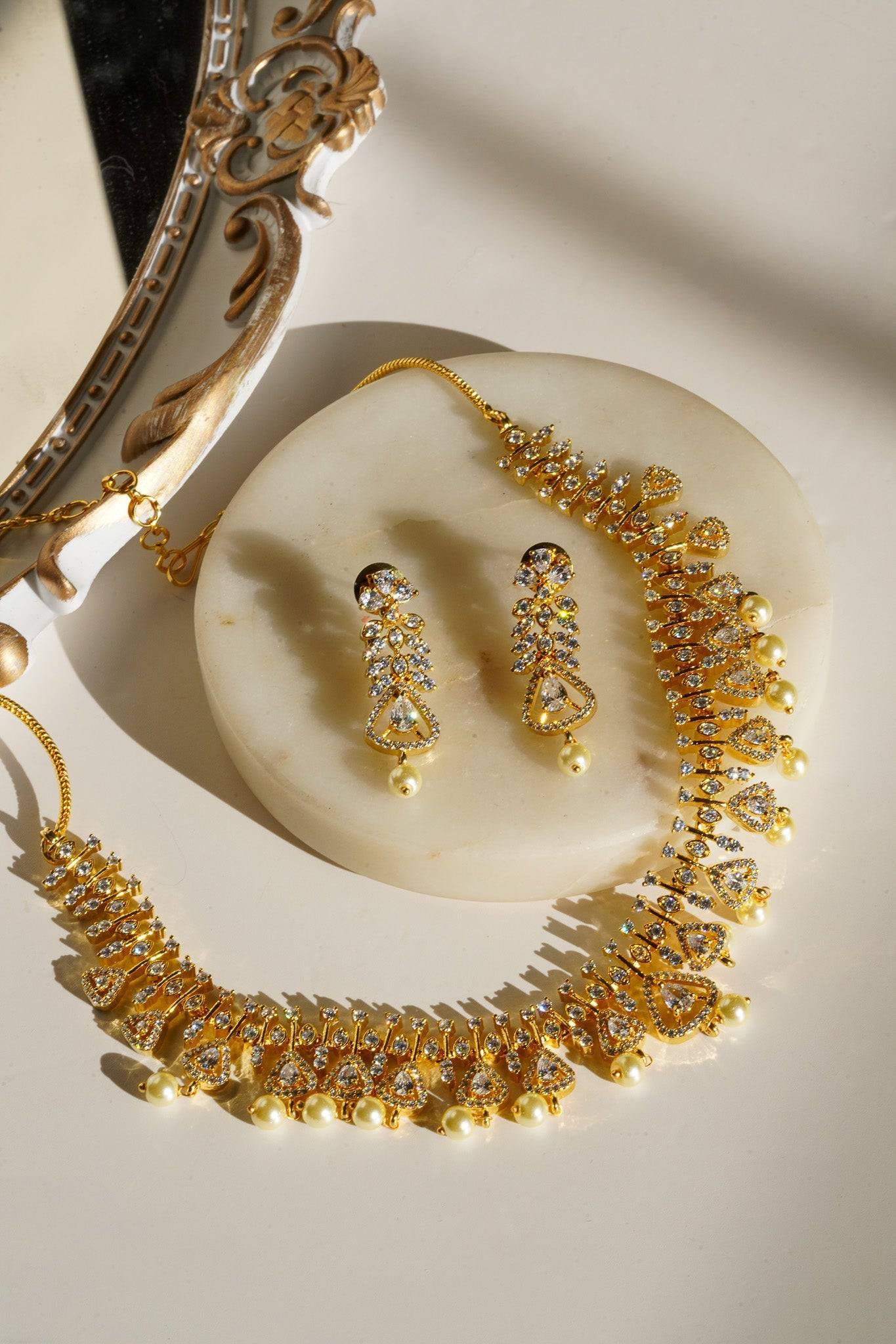 Oishi - Classic Necklace Set With Top Earrings Classic Necklace Set from Inaury