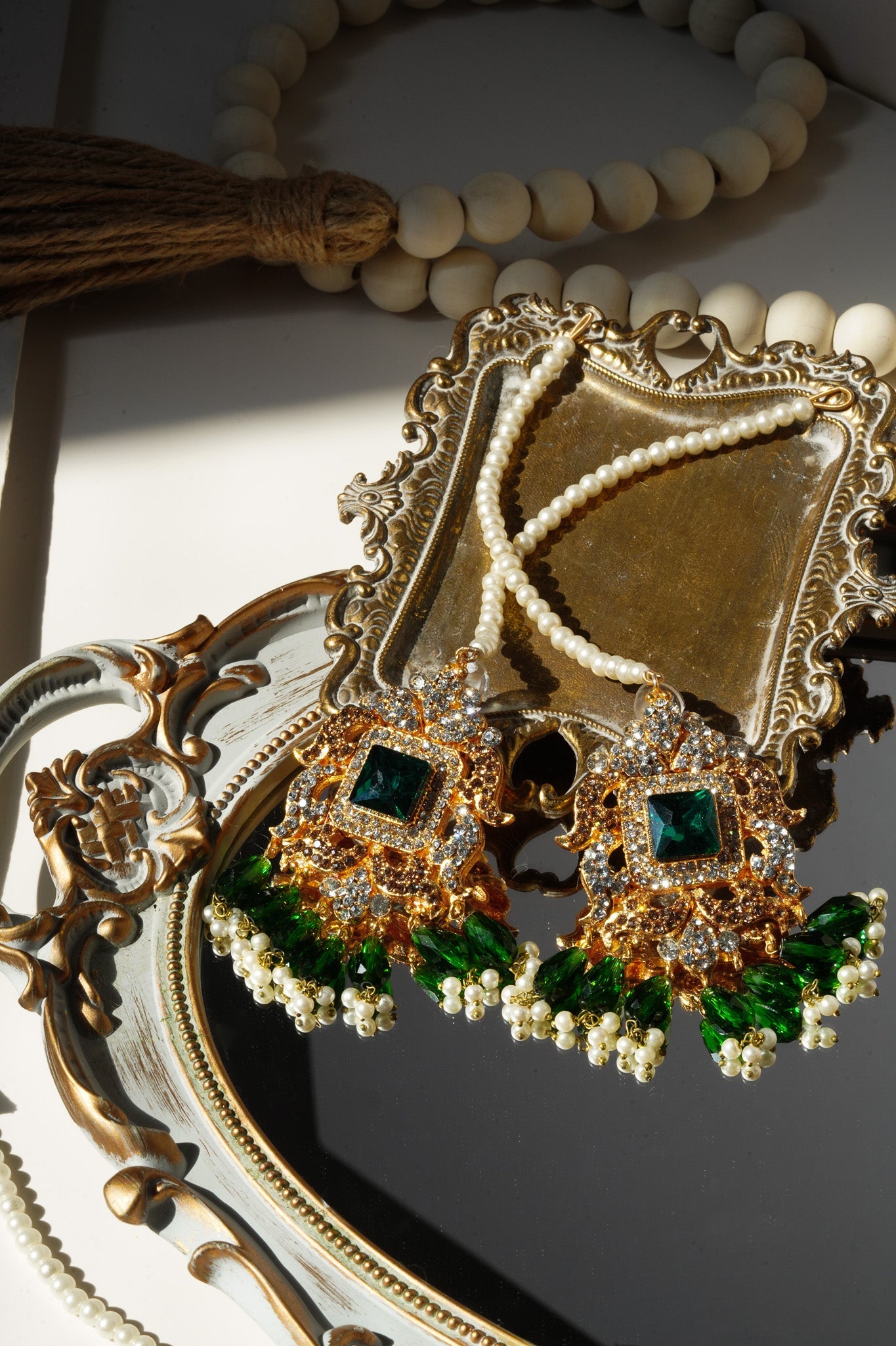 Sana- Choker Necklace Set With Earrings & Tikka Choker Necklace Set from Inaury